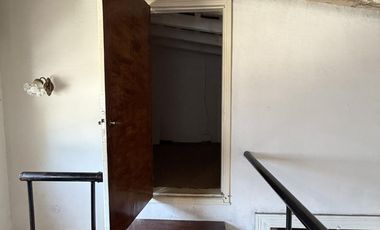 PH al Frente con Cochera y Patio | Alto Potencial de Redistribución | San Fernando – Alvear al 900