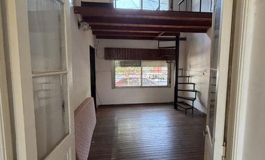 PH al Frente con Cochera y Patio | Alto Potencial de Redistribución | San Fernando – Alvear al 900