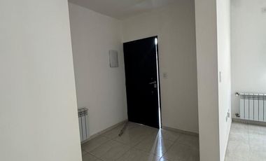 DUPLEX EN VENTA- FERNANDEZ ORO- CATRIEL 1055