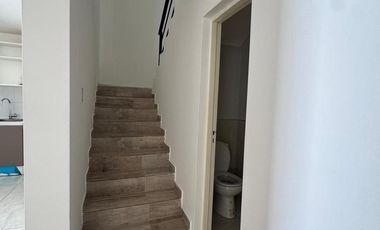 DUPLEX EN VENTA- FERNANDEZ ORO- CATRIEL 1055