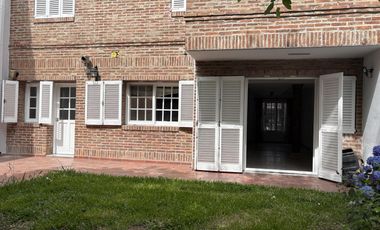 Impecable Casa de 5 ambientes  en Olivos!!!