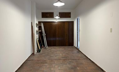 Impecable Casa de 5 ambientes  en Olivos!!!