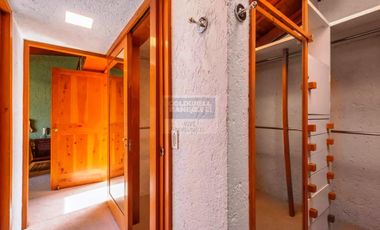 CERRADA DE CUMBRES DE ACULTZINGO, Espectacular casa en exclusiva calle cerrada.