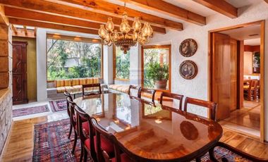 CERRADA DE CUMBRES DE ACULTZINGO, Espectacular casa en exclusiva calle cerrada.