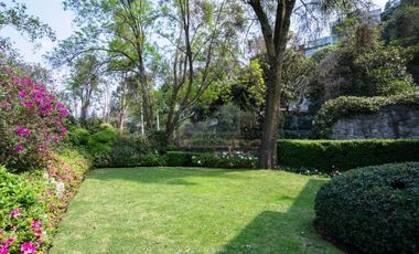 CERRADA DE CUMBRES DE ACULTZINGO, Espectacular casa en exclusiva calle cerrada.