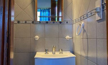 ALQUILER TEMPORARIO - Chalet 5 ambientes, a 7 cuadras de la costa - 7 plazas.