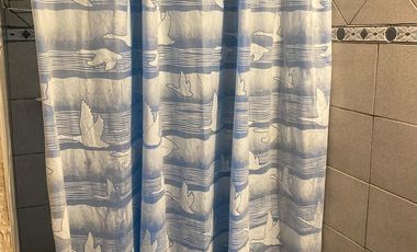 ALQUILER TEMPORARIO - Chalet 5 ambientes, a 7 cuadras de la costa - 7 plazas.