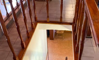 ALQUILER TEMPORARIO - Chalet 5 ambientes, a 7 cuadras de la costa - 7 plazas.