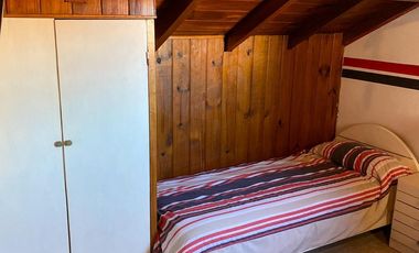 ALQUILER TEMPORARIO - Chalet 5 ambientes, a 7 cuadras de la costa - 7 plazas.