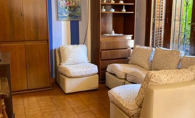 ALQUILER TEMPORARIO - Chalet 5 ambientes, a 7 cuadras de la costa - 7 plazas.