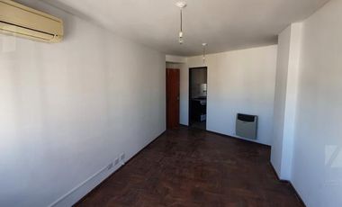 Alquiler de 2 dormitorios, calefactor y Aire Acondicionado