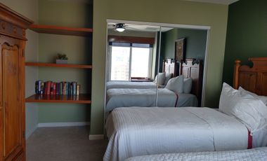 Hogar Costero de 3 Recámaras con Vista al Mar y Amenidades Premium