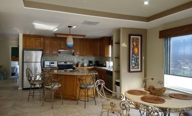 Hogar Costero de 3 Recámaras con Vista al Mar y Amenidades Premium