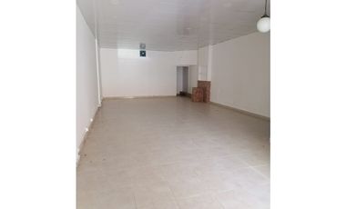 Se Alquila Local Brisas del Golf - Plaza Village Gallery