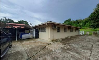 En Venta Casa de 3 Habitaciones en Villas de Howard