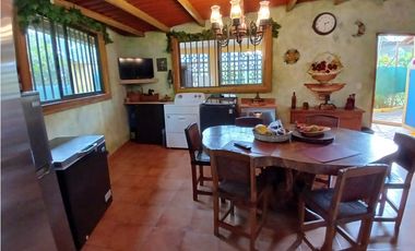EL VALLE DE ANTON / 1600M / 3 HABITACION / 3 BAÑOS / AMOBLADA / AG