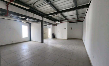 LOCAL COMERCIAL  EN VIA PORRA CITY PLAZA 124M2 UBICACION PRIVILEGIADA