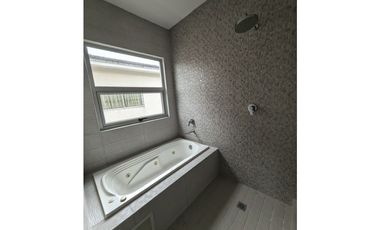 CONDADO DEL REY / ALTOS DEL PARQUE / 353M / 4 HABITACION / A ESTRENAR