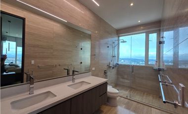 APARTAMENTO EN VENTA EN SANTA MARIA PH SOLANA REMODEL WA