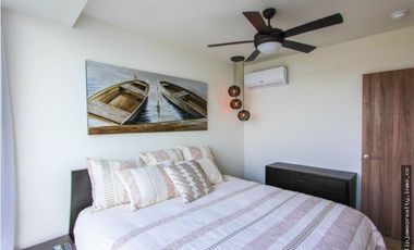 Venta de Apartamento en Playa Gorgona, 1 recámara en Royal Palm