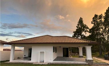 VENTA DE CASA BOQUETE NUEVA 3R A EXTRENAR