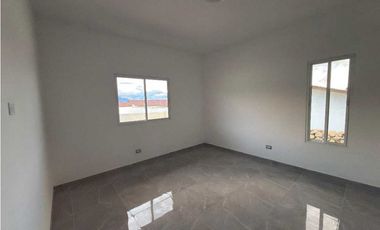VENTA DE CASA BOQUETE NUEVA 3R A EXTRENAR