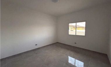 VENTA DE CASA BOQUETE NUEVA 3R A EXTRENAR