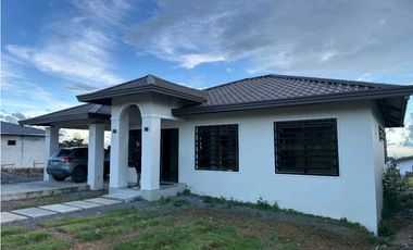 VENTA DE CASA EN BOQUETE NUEVA  2R