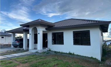 VENTA DE CASA EN BOQUETE NUEVA  2R