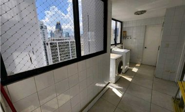 SE VENDE APARTAMENTO CON VISTA AL MAR PISO ALTO