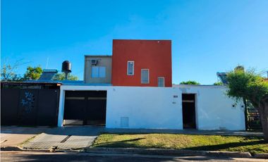 EN VENTA CASA DE 4 DORMITORIOS EN COLONIA AVELLANEDA