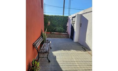 EN VENTA CASA DE 4 DORMITORIOS EN COLONIA AVELLANEDA