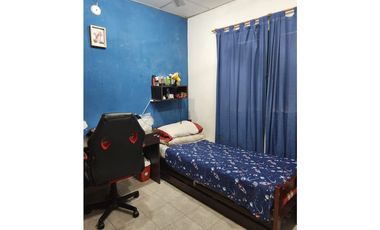 EN VENTA CASA DE 4 DORMITORIOS EN COLONIA AVELLANEDA