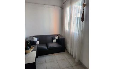 EN VENTA CASA DE 4 DORMITORIOS EN COLONIA AVELLANEDA