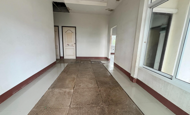 Single house for sale in Mueang Nakhon Si Thammarat Convenient transportation Complete utilities