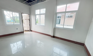 Single house for sale in Mueang Nakhon Si Thammarat Convenient transportation Complete utilities