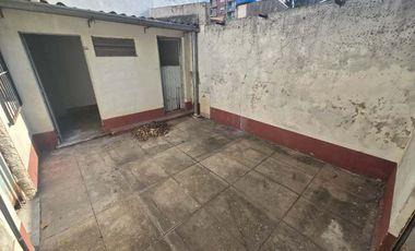 Casa en alquiler en Moron Centro