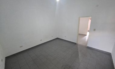 Casa en alquiler en Moron Centro