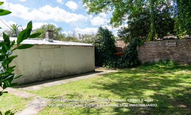 Casa en venta c/ cochera en Ministro Rivadavia