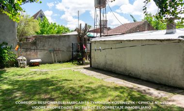 Casa en venta c/ cochera en Ministro Rivadavia