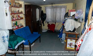 Casa en venta c/ cochera en Ministro Rivadavia