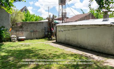 Casa en venta c/ cochera en Ministro Rivadavia