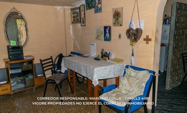 Casa en venta c/ cochera en Ministro Rivadavia