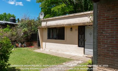 Casa en venta c/ cochera en Ministro Rivadavia