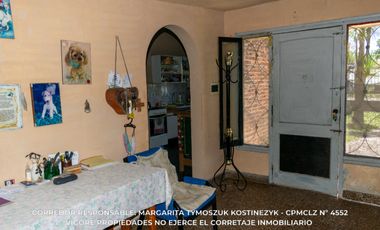 Casa en venta c/ cochera en Ministro Rivadavia