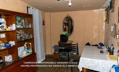 Casa en venta c/ cochera en Ministro Rivadavia