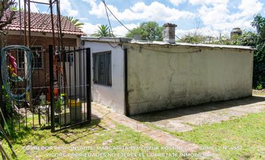 Casa en venta c/ cochera en Ministro Rivadavia