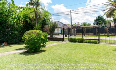 Casa en venta c/ cochera en Ministro Rivadavia