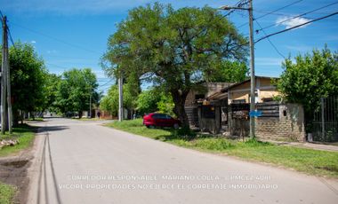 Casa en venta c/ cochera en Ministro Rivadavia