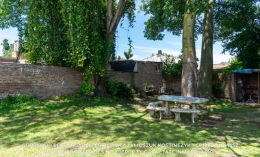 Casa en venta c/ cochera en Ministro Rivadavia